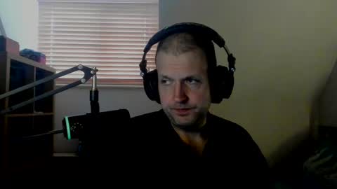 Snapshot of starlight1987 chatting on February 25, 8:25 am Adam online show from February 25, 8:25 am