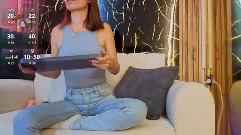 starlight_mature11_aws online show from March 27, 6:40 pm