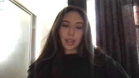 starlitdreams777 online show from June 30, 12:33 am