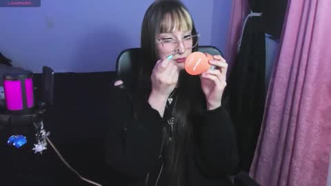 Star Aura online show from March 18, 11:30 pm