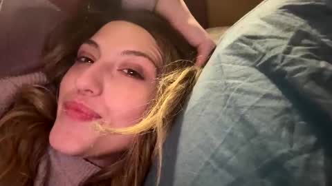 Snapshot of starving4cock chatting on December 20, 8:32 am Starving4cock online show from December 20, 8:32 am