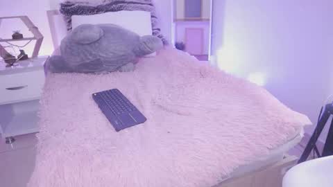 Snapshot of starwitch_ chatting on February 17, 6:25 pm Yoko online show from February 17, 6:25 pm