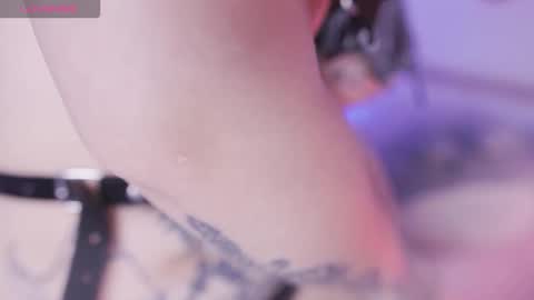 Snapshot of starwitch_ chatting on March 2, 6:59 pm Yoko online show from March 2, 6:59 pm