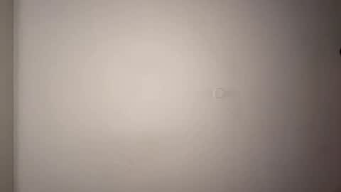 Mia online show from April 14, 11:16 am