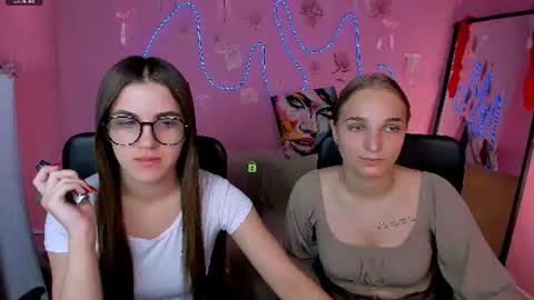 Snapshot of stasy_luna chatting on June 17, 5:43 am Stasy online show from June 17, 5:43 am
