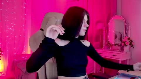 Snapshot of stasyacollins chatting on December 17, 5:57 am Stasia online show from December 17, 5:57 am