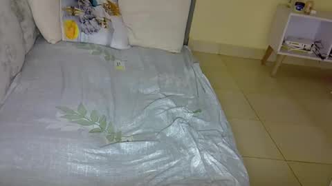 Steamymummy online show from April 14, 12:33 pm