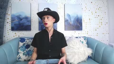 Steev online show from December 12, 4:48 am