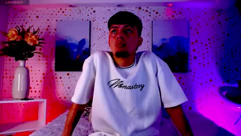 Steev online show from February 3, 3:04 am