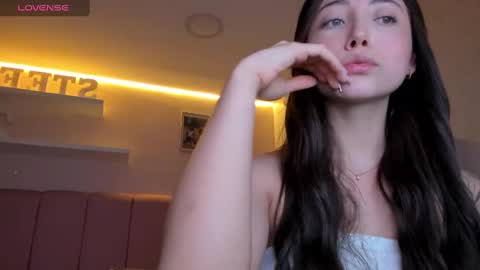 Snapshot of stefaagomez chatting on March 6, 5:22 pm Stefa Gomez  online show from March 6, 5:22 pm