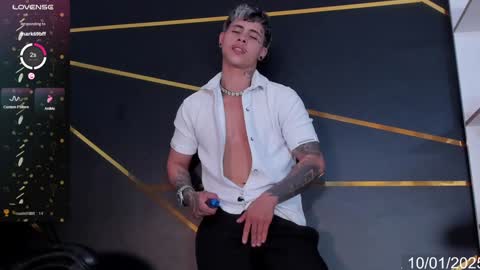 Snapshot of stefan_wonder_ chatting on January 10, 11:08 pm Wonder online show from January 10, 11:08 pm