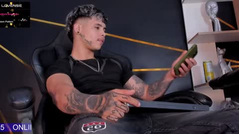 Snapshot of stefan_wonder_ chatting on January 24, 8:22 pm Wonder online show from January 24, 8:22 pm