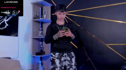 Snapshot of stefan_wonder_ chatting on February 27, 1:17 pm Wonder online show from February 27, 1:17 pm