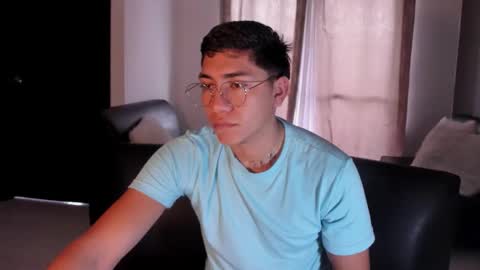 Snapshot of stefanford_ chatting on November 30, 1:15 pm StefanFord online show from November 30, 1:15 pm