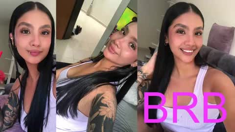 Im MiaIts my first day here  online show from April 12, 11:21 pm