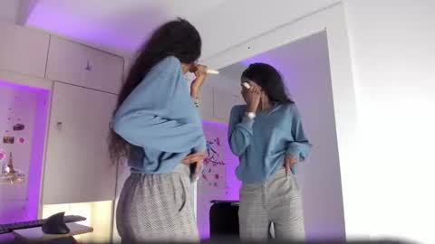 stefannyevans_ online show from February 6, 1:58 pm