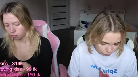 stefany_and_bettany online show from October 16, 10:49 am