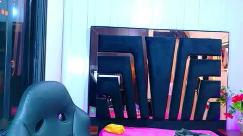 stefany piink online show from March 26, 12:11 pm