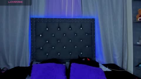 Snapshot of steff_olsen chatting on February 22, 12:19 pm steff_olsen online show from February 22, 12:19 pm