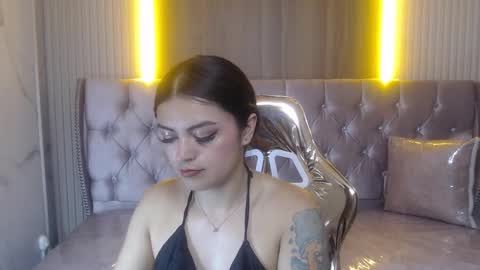 Snapshot of steffa_bunny_b chatting on February 24, 1:09 pm steffa_bunny_b online show from February 24, 1:09 pm