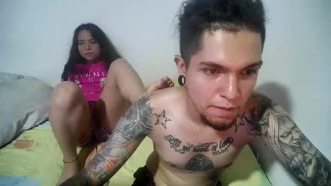 Snapshot of steffandjoshh420 chatting on March 18, 3:42 am steffandjoshh420 online show from March 18, 3:42 am