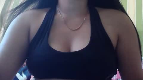 Snapshot of steffani_love chatting on December 15, 6:39 am steffani_love online show from December 15, 6:39 am