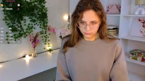 Steffani online show from October 14, 1:50 am
