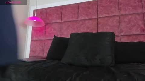 ---steffan--- online show from March 4, 9:43 pm