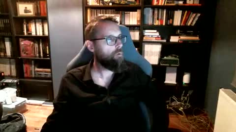 Snapshot of stefffg chatting on October 12, 5:23 pm MeStef online show from October 12, 5:23 pm