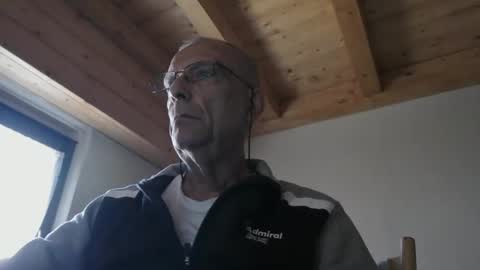 Snapshot of stefi444466 chatting on April 24, 6:38 am stefi444466 online show from April 24, 6:38 am