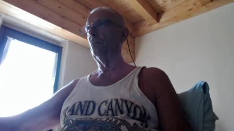 Snapshot of stefi444466 chatting on July 5, 2:46 pm stefi444466 online show from July 5, 2:46 pm