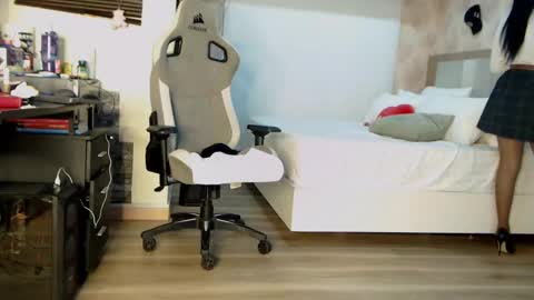 Zuly online show from September 12, 12:11 am