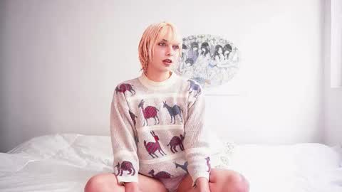 Stef online show from February 8, 6:11 pm