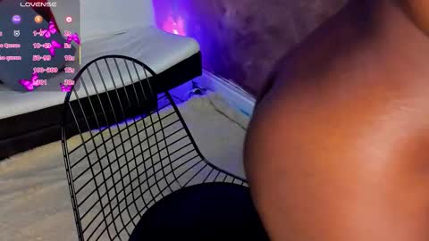 Snapshot of stela__gs chatting on November 30, 1:37 pm stella online show from November 30, 1:37 pm