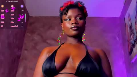 Snapshot of stela__gs chatting on December 5, 4:25 pm stella online show from December 5, 4:25 pm