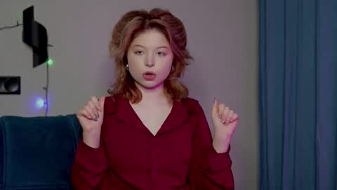 Stella online show from December 20, 8:38 pm