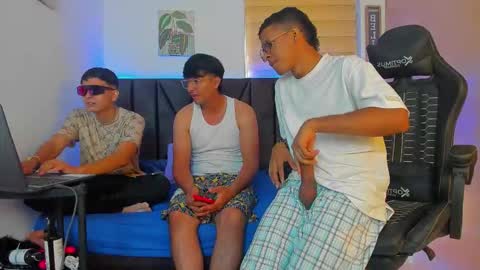 Drake online show from February 26, 2:49 pm