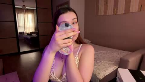 Snapshot of stella_rass chatting on June 28, 6:41 am Stella online show from June 28, 6:41 am