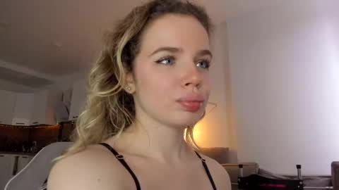 Asella online show from March 5, 11:38 am