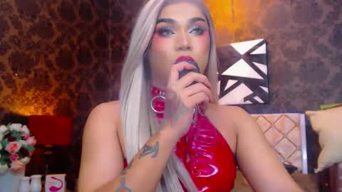 CALL ME STELLA online show from December 13, 1:22 pm