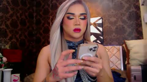 CALL ME STELLA online show from January 16, 9:27 am