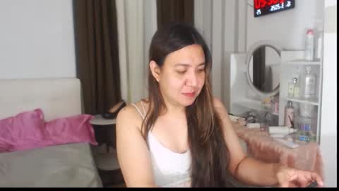 Stella online show from March 15, 4:02 pm