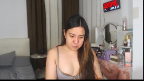 Snapshot of stellahugets chatting on June 21, 12:41 pm Stella online show from June 21, 12:41 pm
