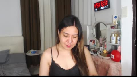 Snapshot of stellahugets chatting on July 6, 4:31 pm Stella online show from July 6, 4:31 pm