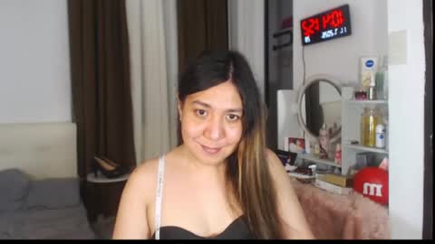 Snapshot of stellahugets chatting on July 11, 2:42 pm Stella online show from July 11, 2:42 pm