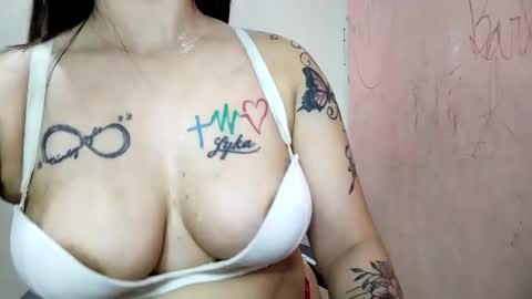 Snapshot of stellapearlx chatting on June 11, 1:27 am Stellapearlx online show from June 11, 1:27 am