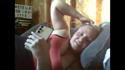 Snapshot of stellaquinn1775 chatting on November 21, 9:13 pm Stella online show from November 21, 9:13 pm