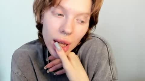 S T E L L A online show from March 9, 10:08 am