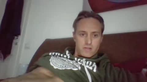 sten015 online show from December 5, 3:06 pm