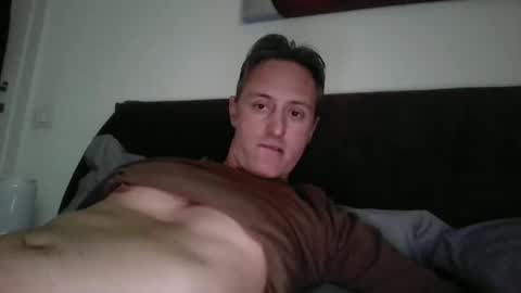 sten015 online show from March 12, 3:07 pm